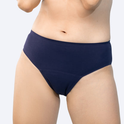 Women’s Maximum Absorbency High-Waist Seamless Briefs